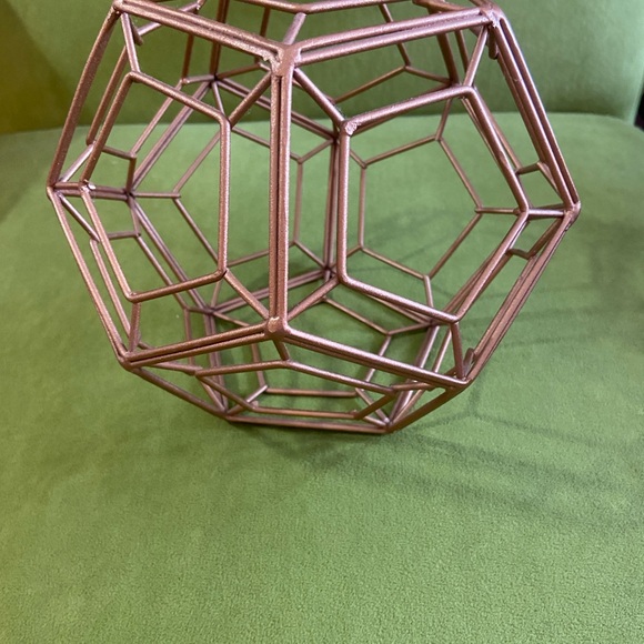 Geometric Metal Wire Decor - Picture 4 of 4